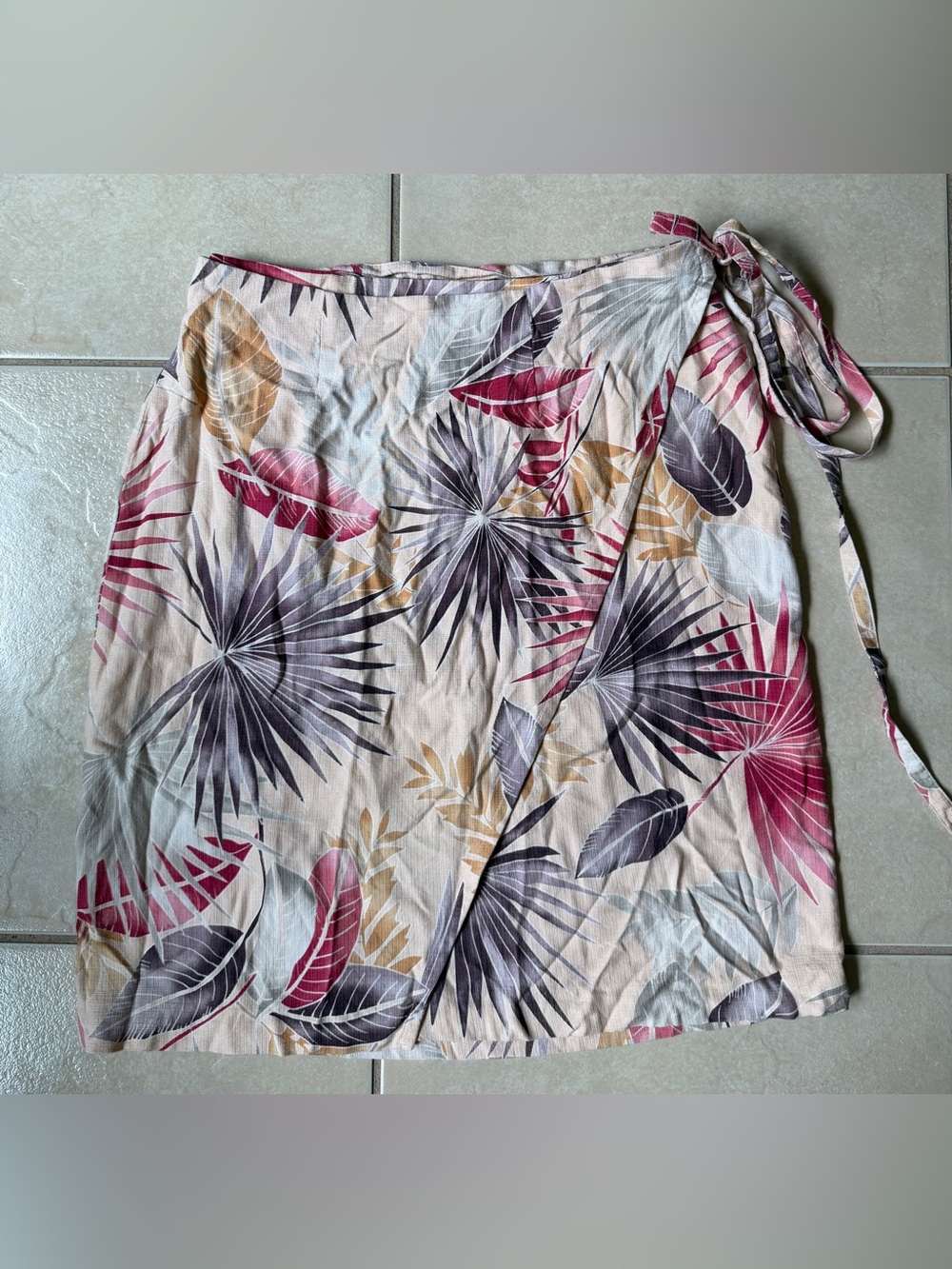 Tommy Bahama Silk Wrap Mini Skirt M Medium Floral Palm Leaf Tropical Beach